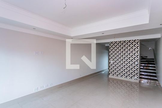Sala de casa à venda com 3 quartos, 228m² em Chácara Inglesa, São Paulo