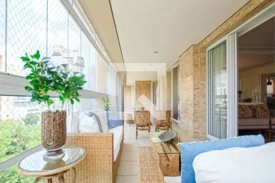Varanda de apartamento para alugar com 4 quartos, 214m² em Indianópolis, São Paulo