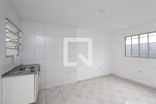 Sala/Cozinha de casa para alugar com 2 quartos, 49m² em Jardim das Camelias, São Paulo