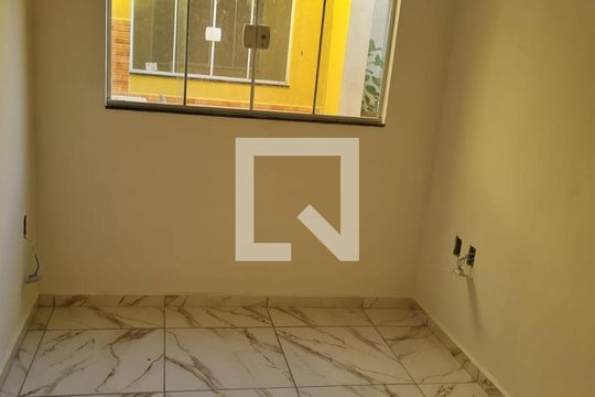 Quarto de casa de condomínio para alugar com 2 quartos, 51m² em Jardim Eucaliptos, Sorocaba