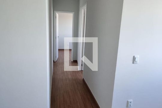Corredor de apartamento para alugar com 2 quartos, 43m² em Jardim Ibirapuera, Campinas