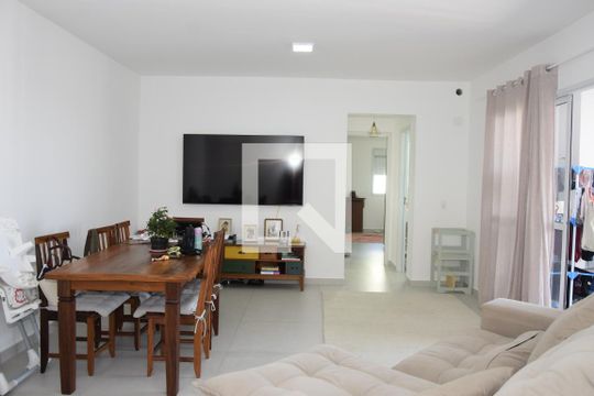 Sala de apartamento para alugar com 2 quartos, 84m² em Jardim Branca Flor, Embu das Artes