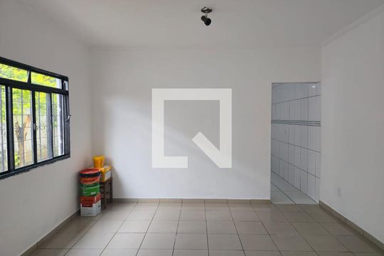 Sala de casa à venda com 2 quartos, 157m² em Jardim Cocaia, Guarulhos