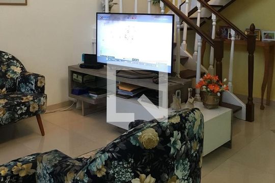 Casa de Condomínio para alugar com 3 quartos, 90m² em Bangu, Rio de Janeiro