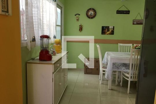 Casa de Condomínio para alugar com 3 quartos, 90m² em Bangu, Rio de Janeiro