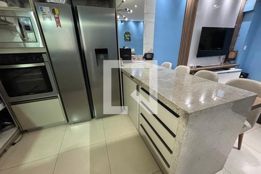 Cozinha de casa para alugar com 3 quartos, 210m² em Jardim Maringa, São Paulo