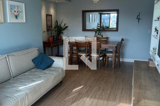 Sala de apartamento à venda com 3 quartos, 83m² em Santana, Porto Alegre