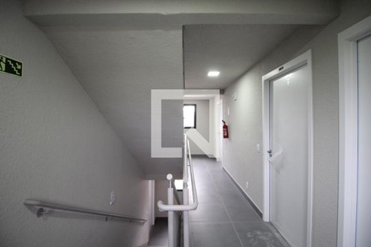 Corredor de kitnet/studio à venda com 0 quarto, 29m² em Lomba do Pinheiro, Porto Alegre