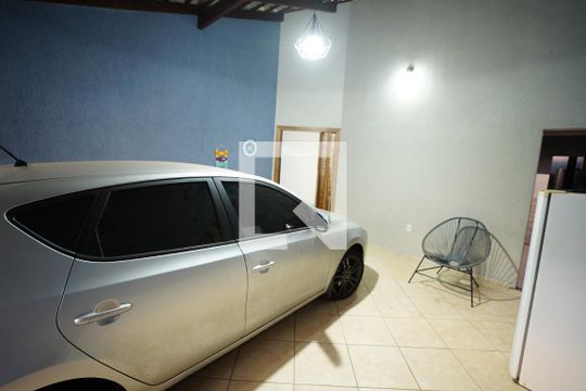 Casa à venda com 4 quartos, 300m² em Jardim Presidente, Goiânia