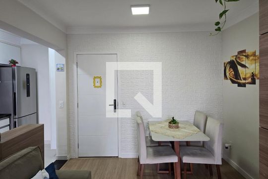 Sala  de apartamento à venda com 2 quartos, 62m² em Vila Leonor, Guarulhos