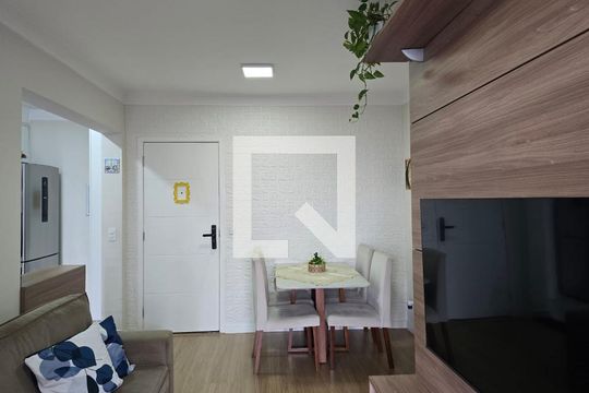 Sala  de apartamento à venda com 2 quartos, 62m² em Vila Leonor, Guarulhos