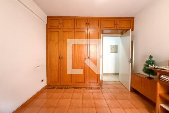 Quarto 1 de casa à venda com 2 quartos, 170m² em Vila Moinho Velho, São Paulo