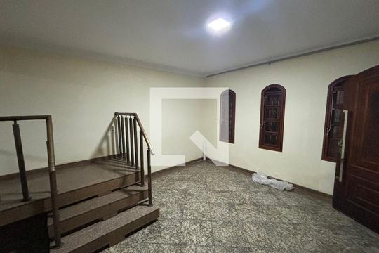 Sala de casa à venda com 3 quartos, 369m² em Vila Rio Branco, São Paulo