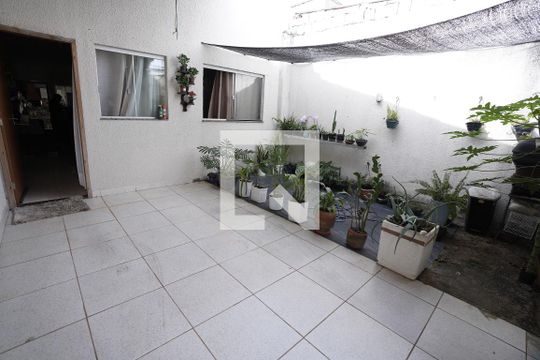 Casa à venda com 2 quartos, 80m² em Residencial Recanto das Emas, Goiânia