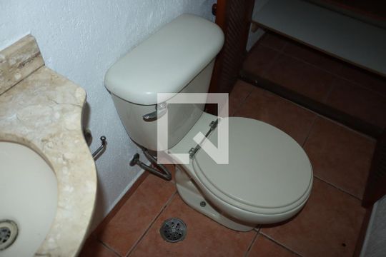 Casa de Condomínio para alugar com 4 quartos, 496m² em Granja Viana, Cotia