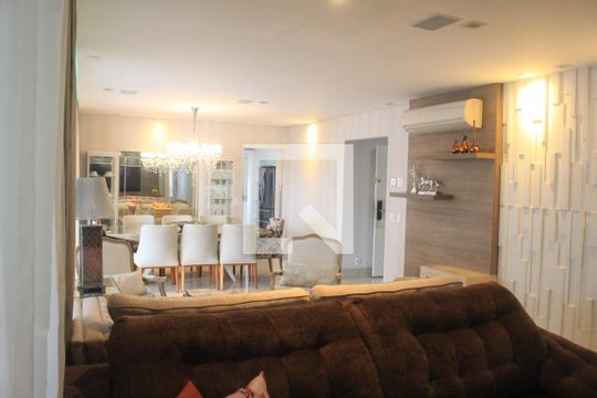 Sala de apartamento para alugar com 3 quartos, 179m² em Cerâmica, São Caetano do Sul