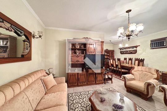 Sala de casa à venda com 6 quartos, 253m² em Vila Pereira Barreto, São Paulo