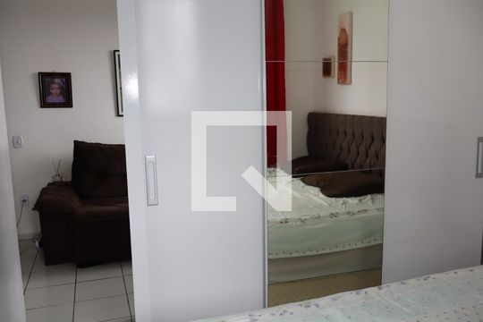 Quarto 2 de apartamento para alugar com 2 quartos, 49m² em Parque São Lourenço, São Paulo