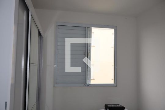 Quarto 1 de apartamento para alugar com 2 quartos, 49m² em Parque São Lourenço, São Paulo