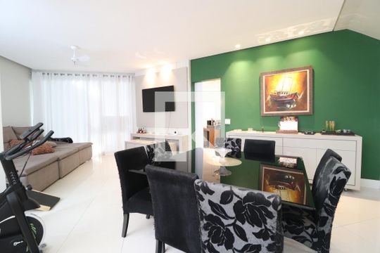 Sala de casa de condomínio para alugar com 3 quartos, 319m² em Jardim Inconfidência, Uberlândia