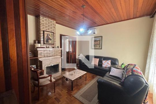 Casa para alugar com 3 quartos, 517m² em Ideal, Novo Hamburgo