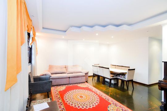 Sala de casa à venda com 3 quartos, 250m² em Jardim Santa Beatriz, Guarulhos