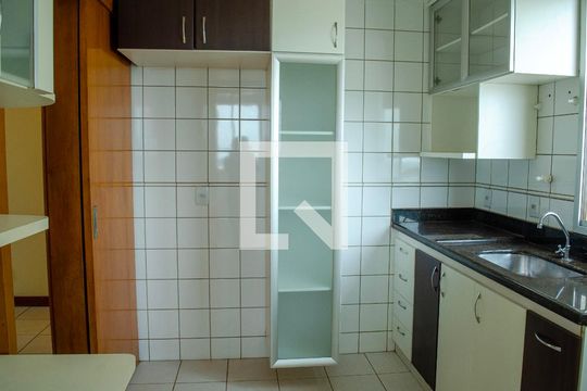 Apartamento à venda com 3 quartos, 69m² em Alto da Glória, Goiânia