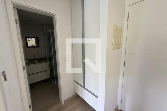 Quarto de apartamento para alugar com 1 quarto, 46m² em Panamby, São Paulo