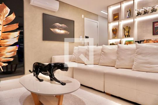 Sala de apartamento à venda com 2 quartos, 145m² em Lourdes, Belo Horizonte