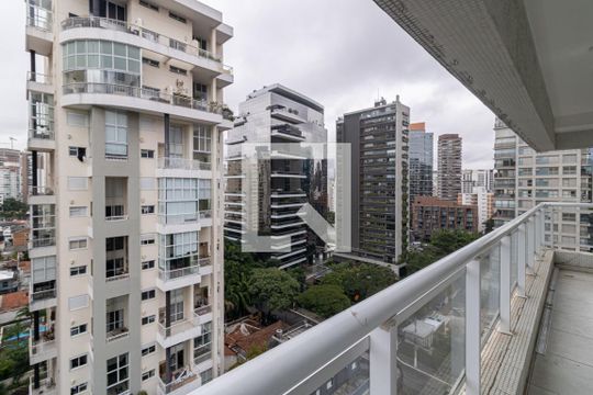 Varanda de apartamento para alugar com 4 quartos, 161m² em Vila Nova Conceição, São Paulo