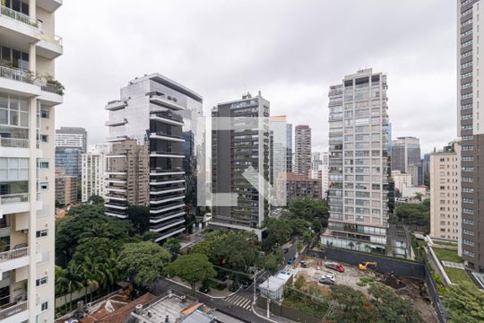 Vista da Varanda de apartamento para alugar com 4 quartos, 161m² em Vila Nova Conceição, São Paulo
