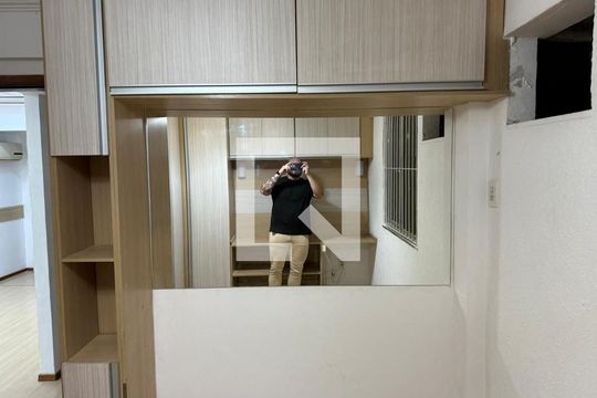 Quarto 2 de apartamento para alugar com 2 quartos, 50m² em Bangu, Rio de Janeiro