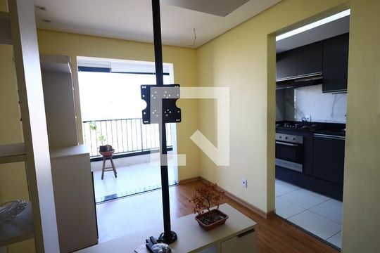 Sala de apartamento para alugar com 2 quartos, 49m² em Vila Yolanda, Osasco