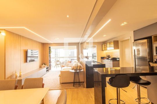 Sala de apartamento à venda com 3 quartos, 120m² em Água Verde, Curitiba