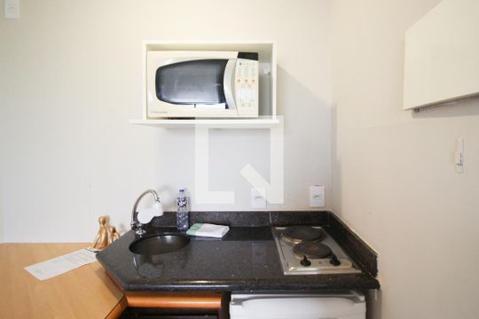 Cozinha de kitnet/studio para alugar com 1 quarto, 32m² em Vila Olímpia, São Paulo