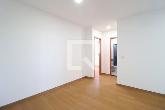Sala de apartamento para alugar com 2 quartos, 58m² em Shopping Park, Uberlândia