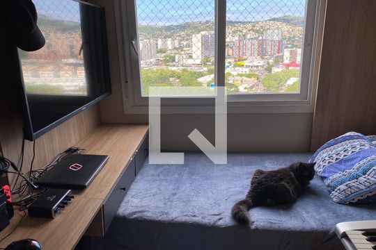 Quarto 1 de apartamento para alugar com 2 quartos, 62m² em Jardim do Salso, Porto Alegre