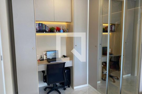 Quarto 2 de apartamento para alugar com 2 quartos, 62m² em Jardim do Salso, Porto Alegre