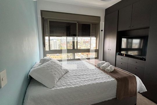 Quarto 1 de apartamento para alugar com 2 quartos, 65m² em Praia de Belas, Porto Alegre