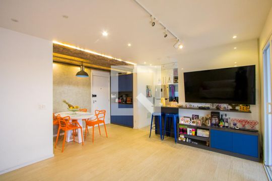 Apartamento à venda com 2 quartos, 70m² em Campestre, Santo André