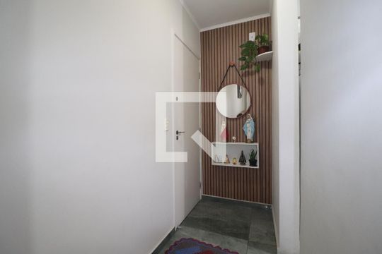 Porta de entrada de apartamento à venda com 3 quartos, 60m² em Vila Palmares, Santo André
