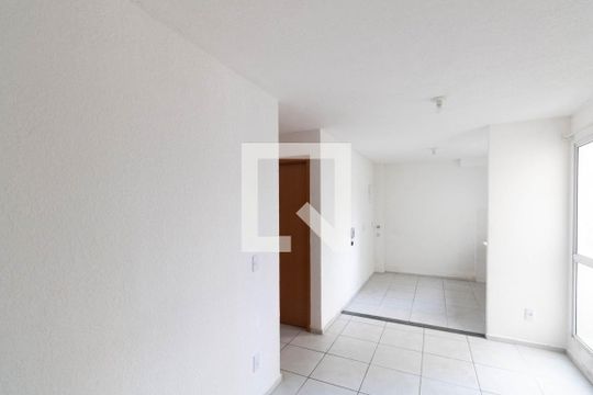 Sala de apartamento para alugar com 2 quartos, 45m² em Paciência, Rio de Janeiro