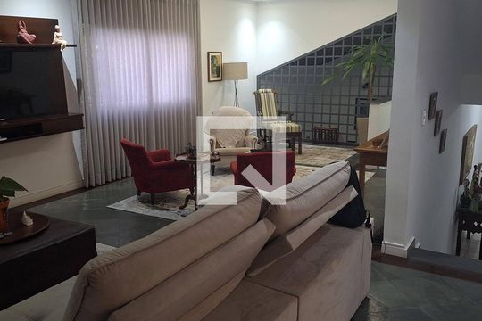 Sala Intima de casa de condomínio à venda com 4 quartos, 435m² em Morada dos Pinheiros (aldeia da Serra), Barueri