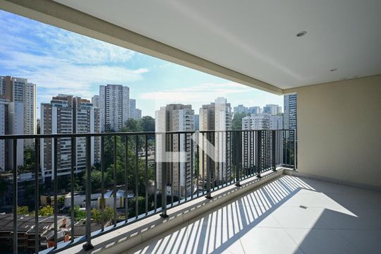 Varanda de apartamento à venda com 2 quartos, 105m² em Vila Andrade, São Paulo