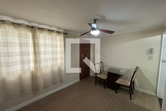Sala de apartamento à venda com 2 quartos, 45m² em Conjunto Habitacional Padre José de Anchieta, São Paulo