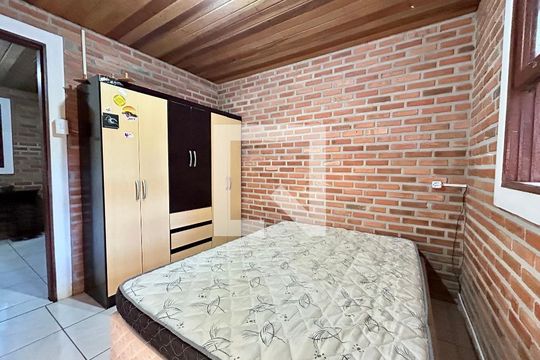 Quarto 2 de apartamento para alugar com 2 quartos, 36m² em São João do Rio Vermelho, Florianópolis