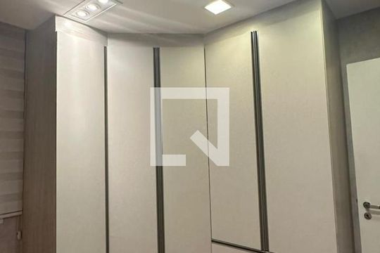 Quarto de apartamento para alugar com 3 quartos, 90m² em Santa Teresinha, São Paulo