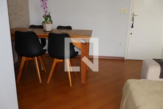 Sala de apartamento para alugar com 2 quartos, 50m² em Jardim Vila Formosa, São Paulo