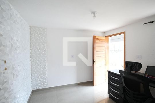 Sala de casa à venda com 3 quartos, 270m² em Vila Linda, Santo André