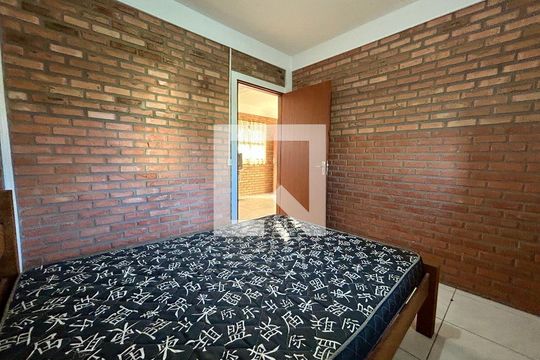 Quarto 2 de apartamento para alugar com 2 quartos, 36m² em São João do Rio Vermelho, Florianópolis